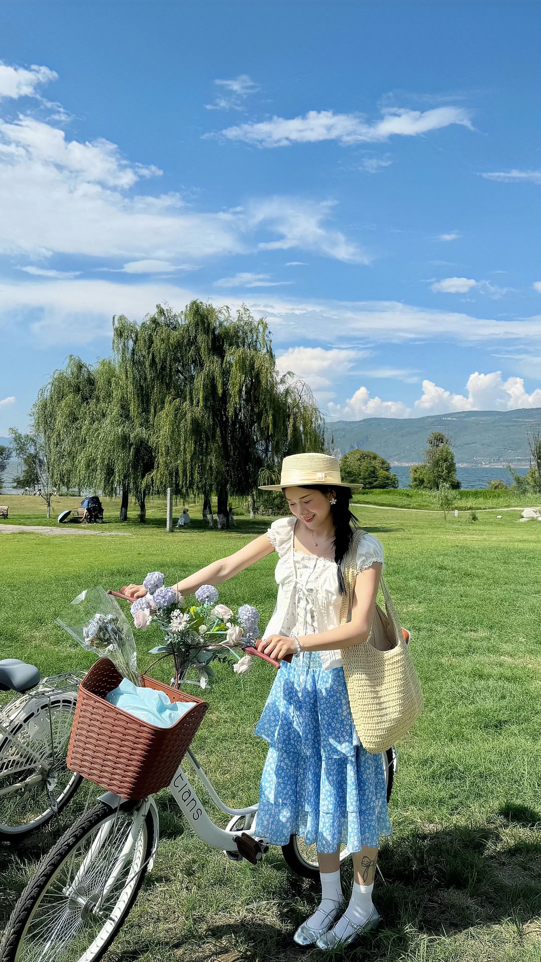 洱海边边🚲。