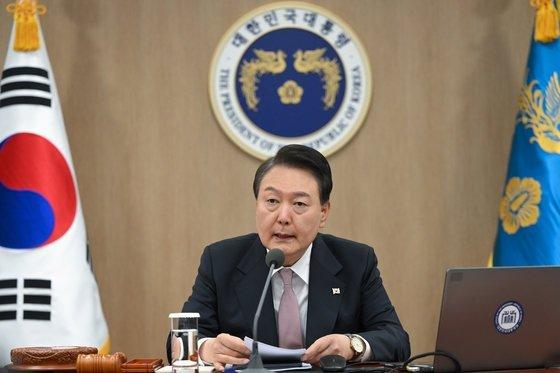 【韩国总统尹锡悦表示统一部不应成为“对朝援助部”】

韩国总统尹锡悦7月2日就韩
