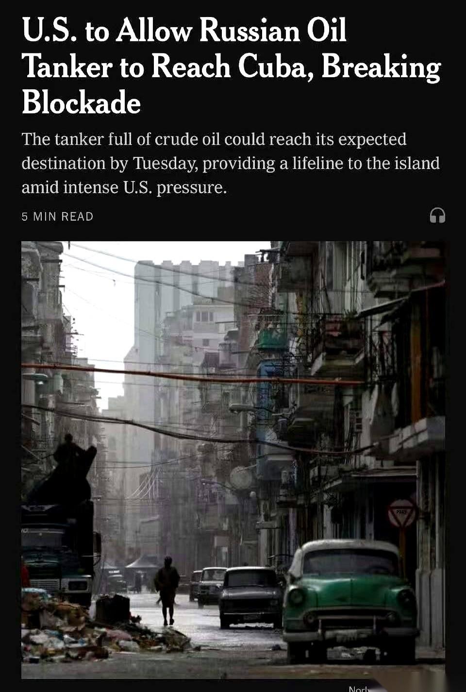 特朗普最近这几步棋，是真让人看不懂了。
前脚还在G7会议上，对着一桌子盟友拍桌子