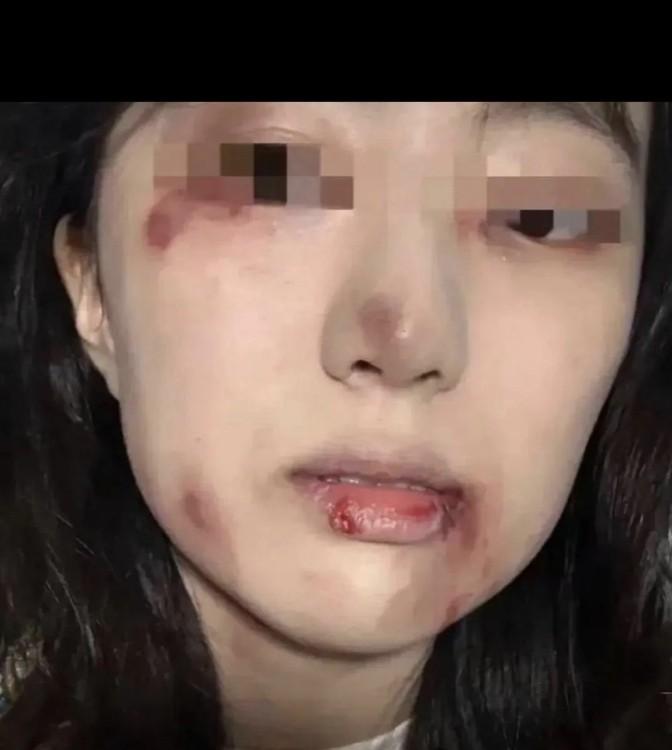 35万血本打水漂，丈夫一怒挥巴掌，这位妻子的选择让人意外！
你说，一个女人在外辛