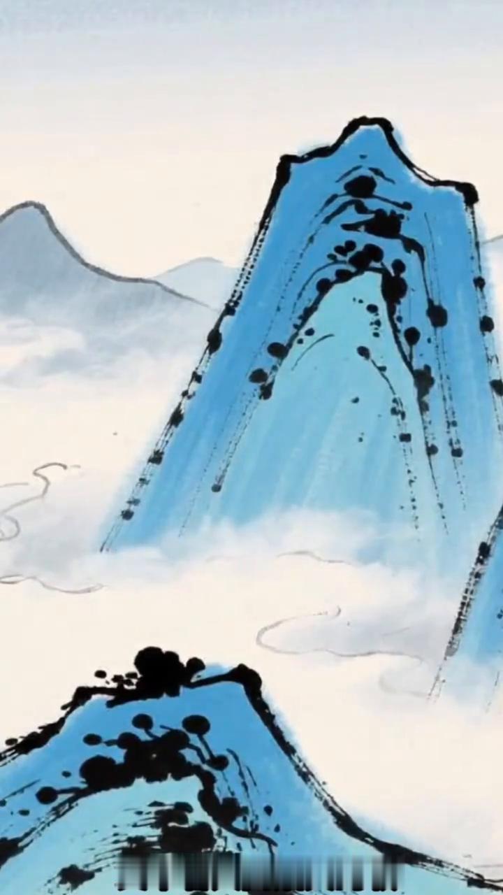 雨歇。
雨歇，山村像被清水洗过的水墨长卷，淡远、温润，又带着人间烟火的软。
·远