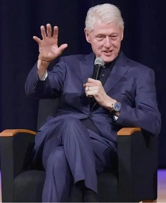 美国前总统克林顿表示，如果中国成为新的世界领导者，希望到时候中国能对美国手下留情