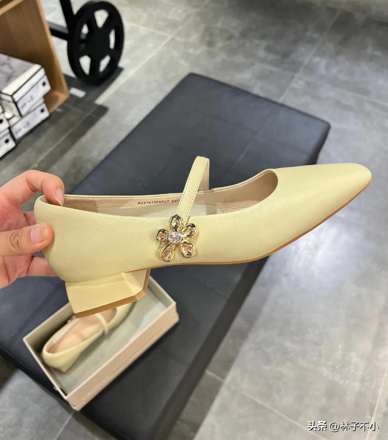 太气人了，简直气的人肚子疼！
这事希望大家来评评理，如今男人的地位都这么低下了吗