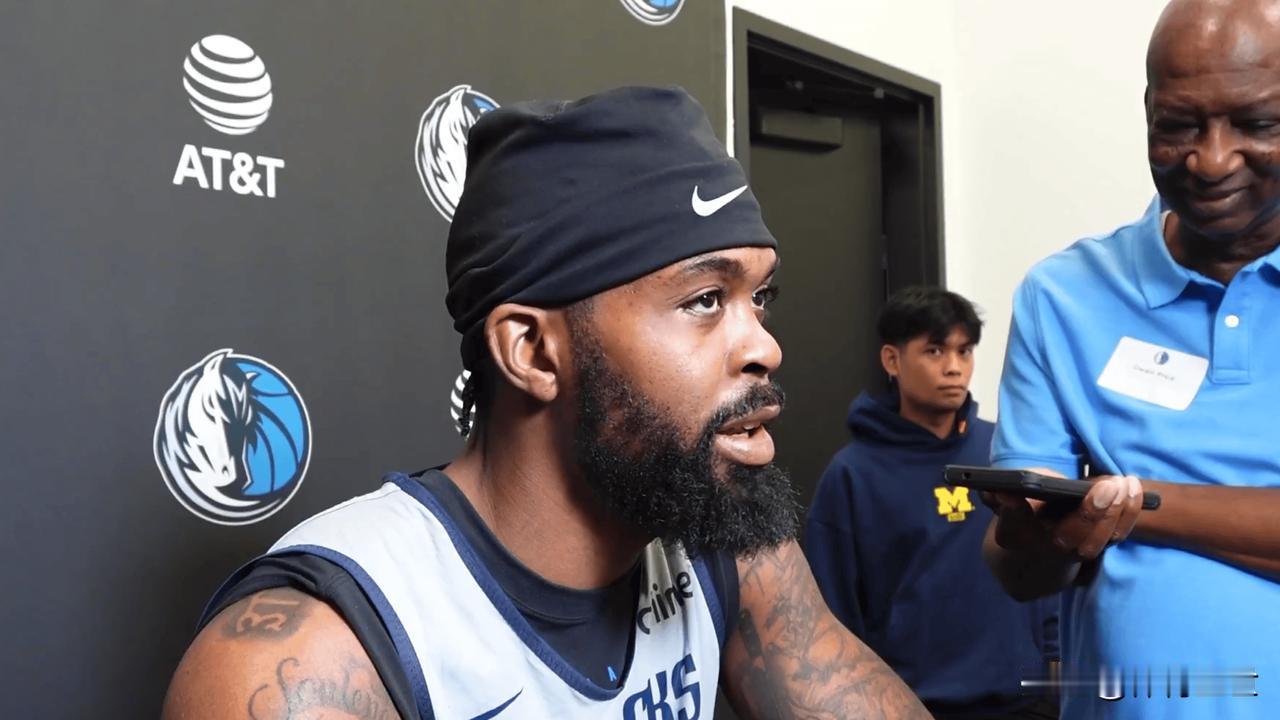 看NBA带定位晒今日生活 
独行侠新赛季开局两连败，不过球员马绍尔心态挺乐观。训