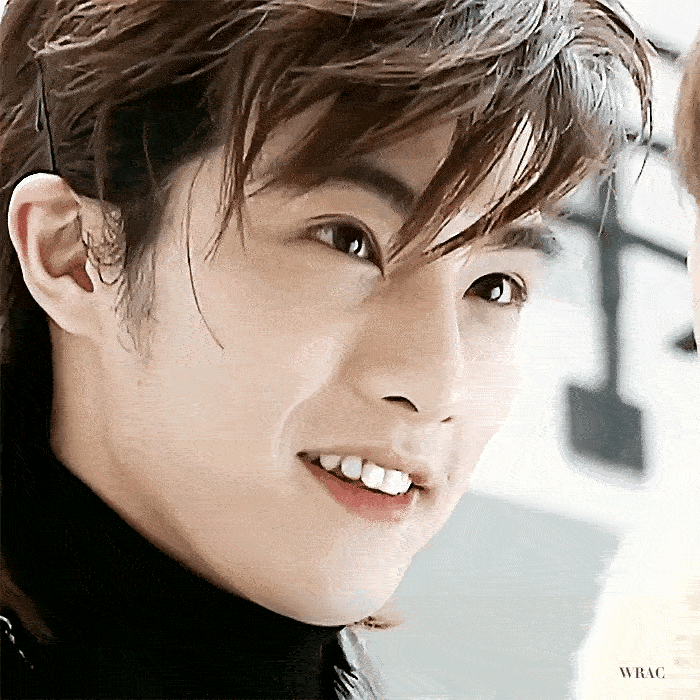 以前的台偶男主都是一代人的青春[doge]都是吃的细糠啊～ ​​​