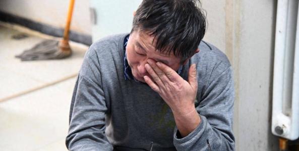 背刺你的往往是你最亲近的人！上海的残疾男子徐先生，和同事陈某既是亲戚又是共事多年