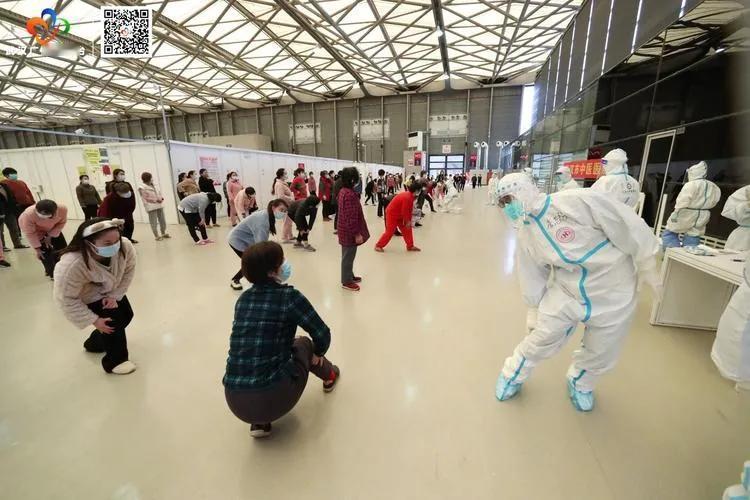 很多人对放开前后无症状感染者的病例差异提出质疑，本人觉得这是事关全国人民生命安全