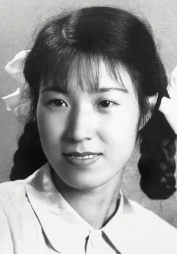 1956年，李玉琴到管理所探望溥仪。管理员考虑到两人结婚14年未同房，破例让她留