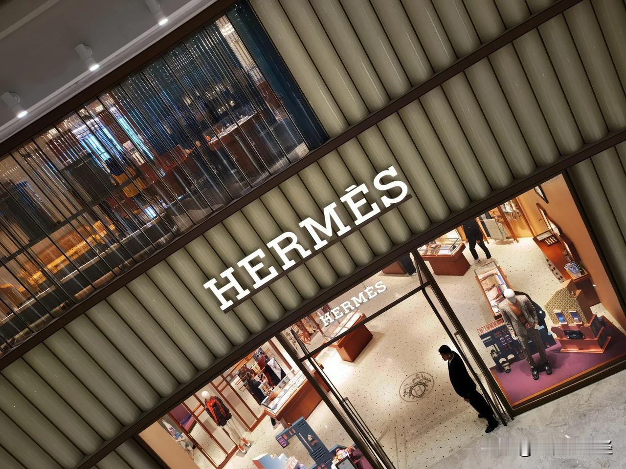 地标北京国贸，奢店人气还差点意思。 ​​​