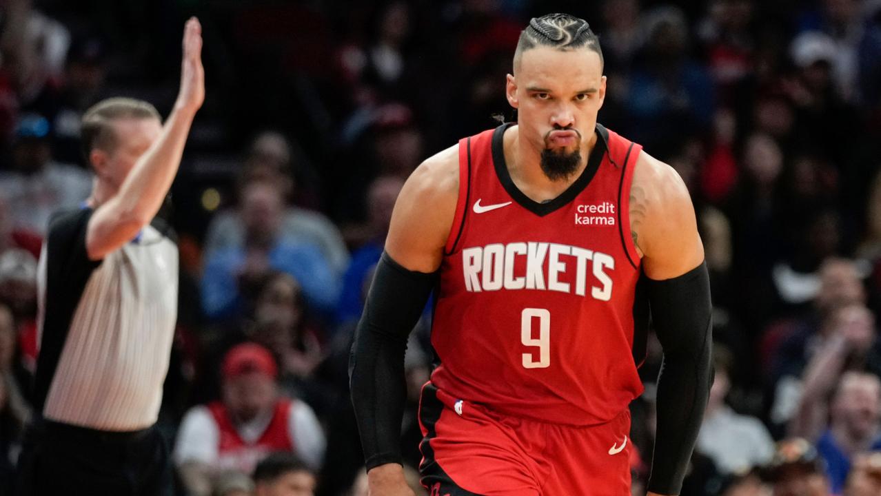 狄龙养伤期被捕真相：不是酒驾是大麻，太阳冲冠再遇麻烦
 
最近太阳队的狄龙·布鲁