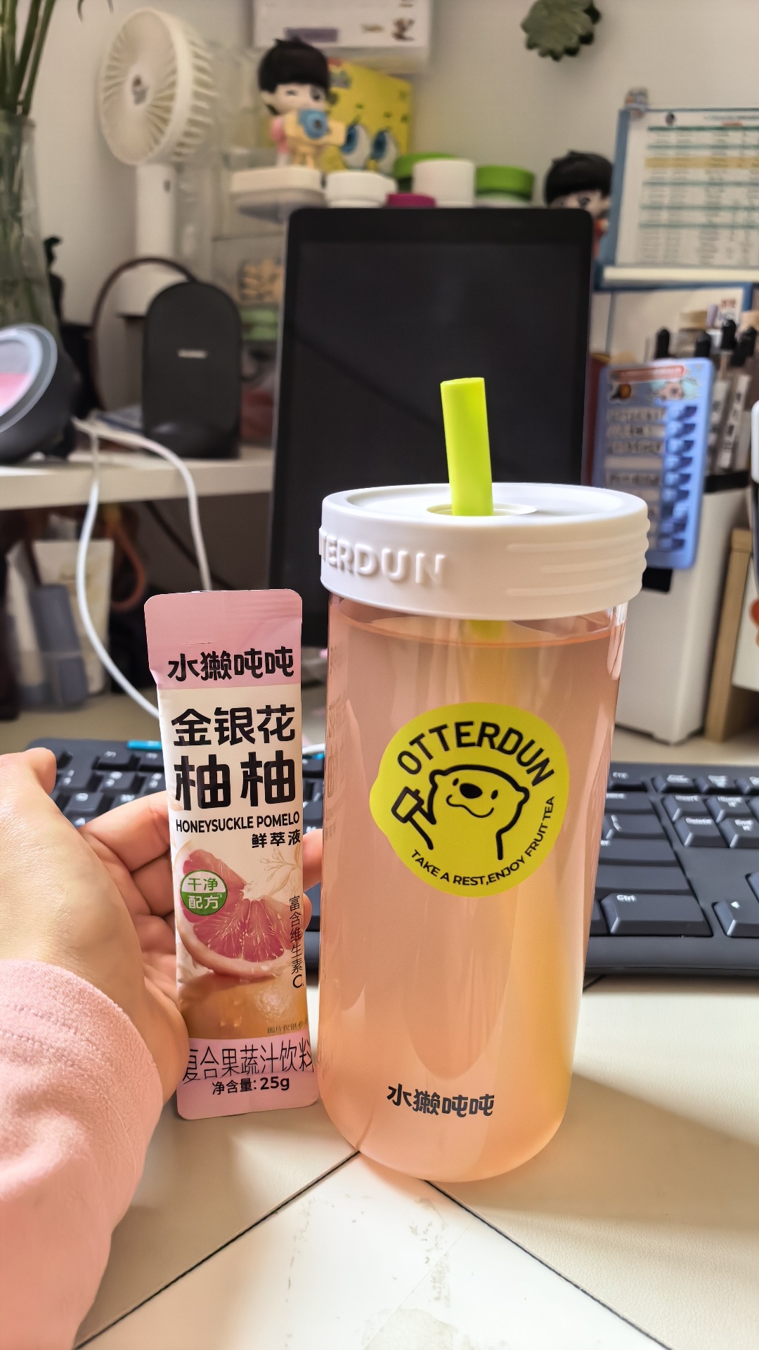 刚才和朋友聊天，说夏天不喜欢喝白水，但是又必须多喝水，咋办我自己安利下我喜欢的一