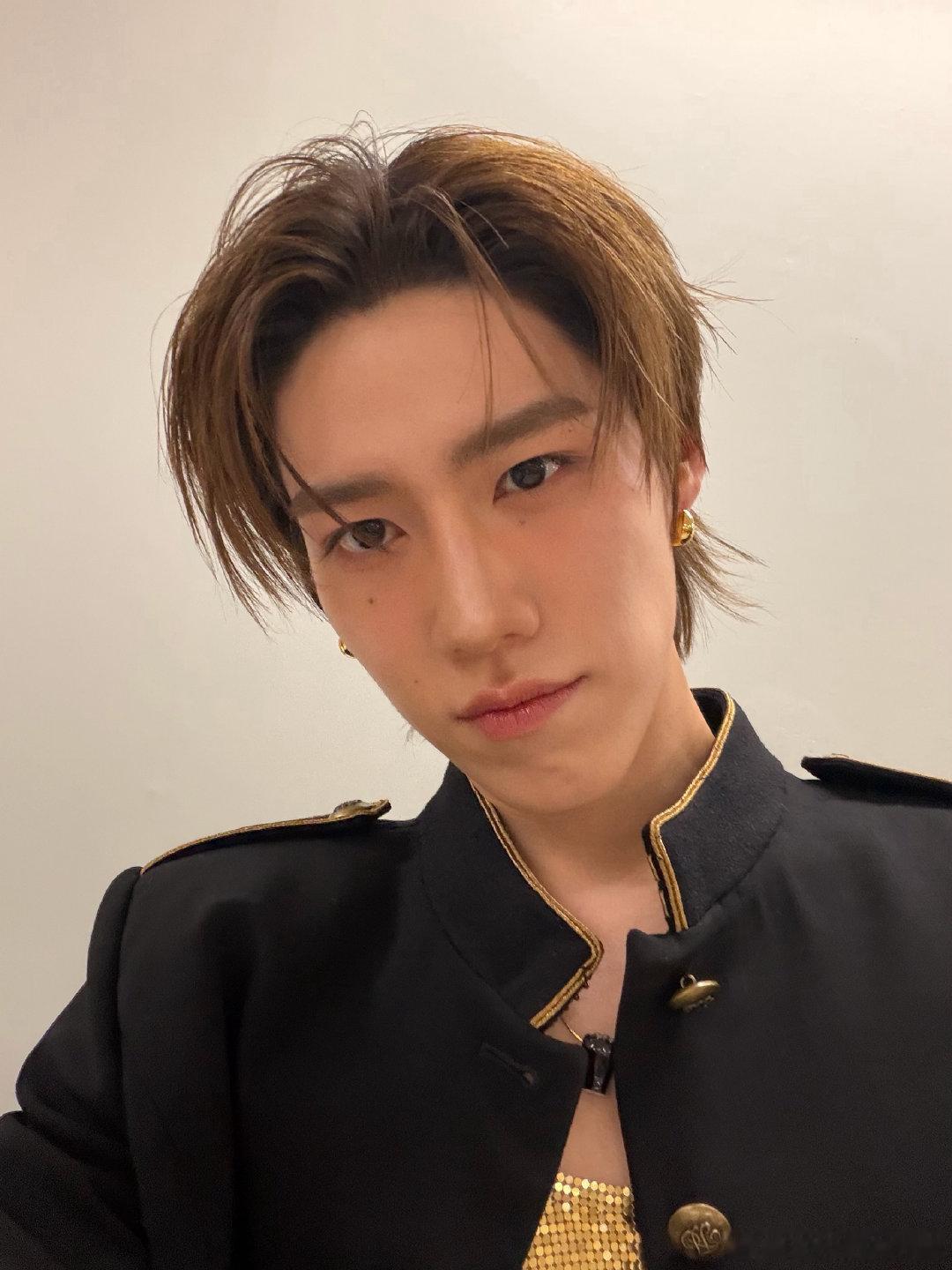 粉丝给BKPP画的门牌成真了BKPP门牌是粉丝自己画的 WIEA心愿特派员抵达现