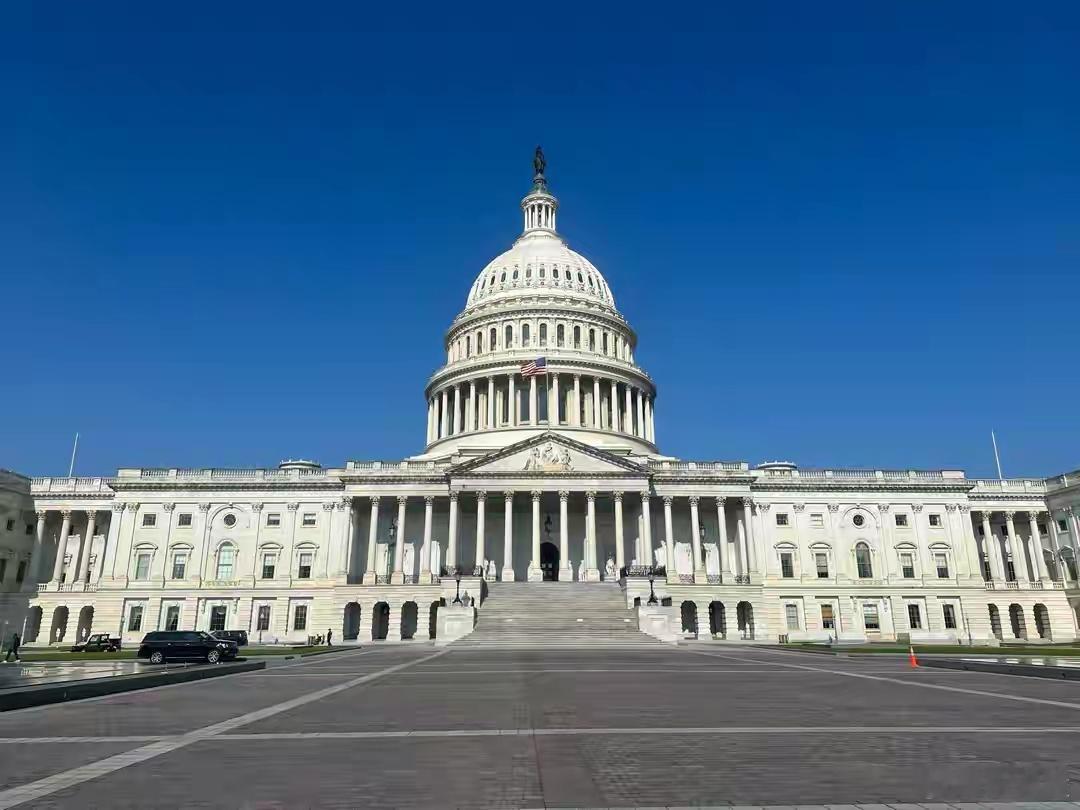 美政府再次面临停摆 才刚平稳两个多月，又要走到停摆这一步了。两院因执法相关的分歧