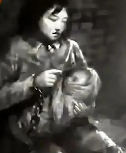 1941年，抗日女英雄陈若克怀孕8个多月，因行动不便，被扫荡的日本兵抓住，第二天