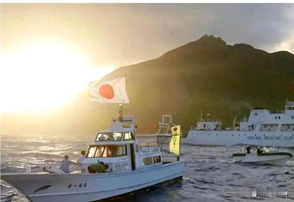 解气！3月16日凌晨5点多，日本渔船非法闯入钓鱼岛海域，当场被我中国海警强势驱离