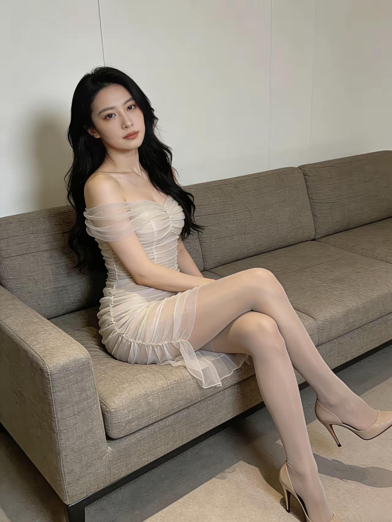 优雅，轻奢风尚，尽显女性魅力