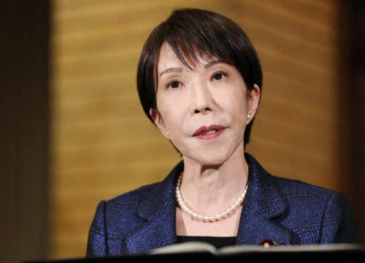 日本被踢出局，仅仅48小时，高市就开始报复：拿中日关系做文章

中日关系最近出现