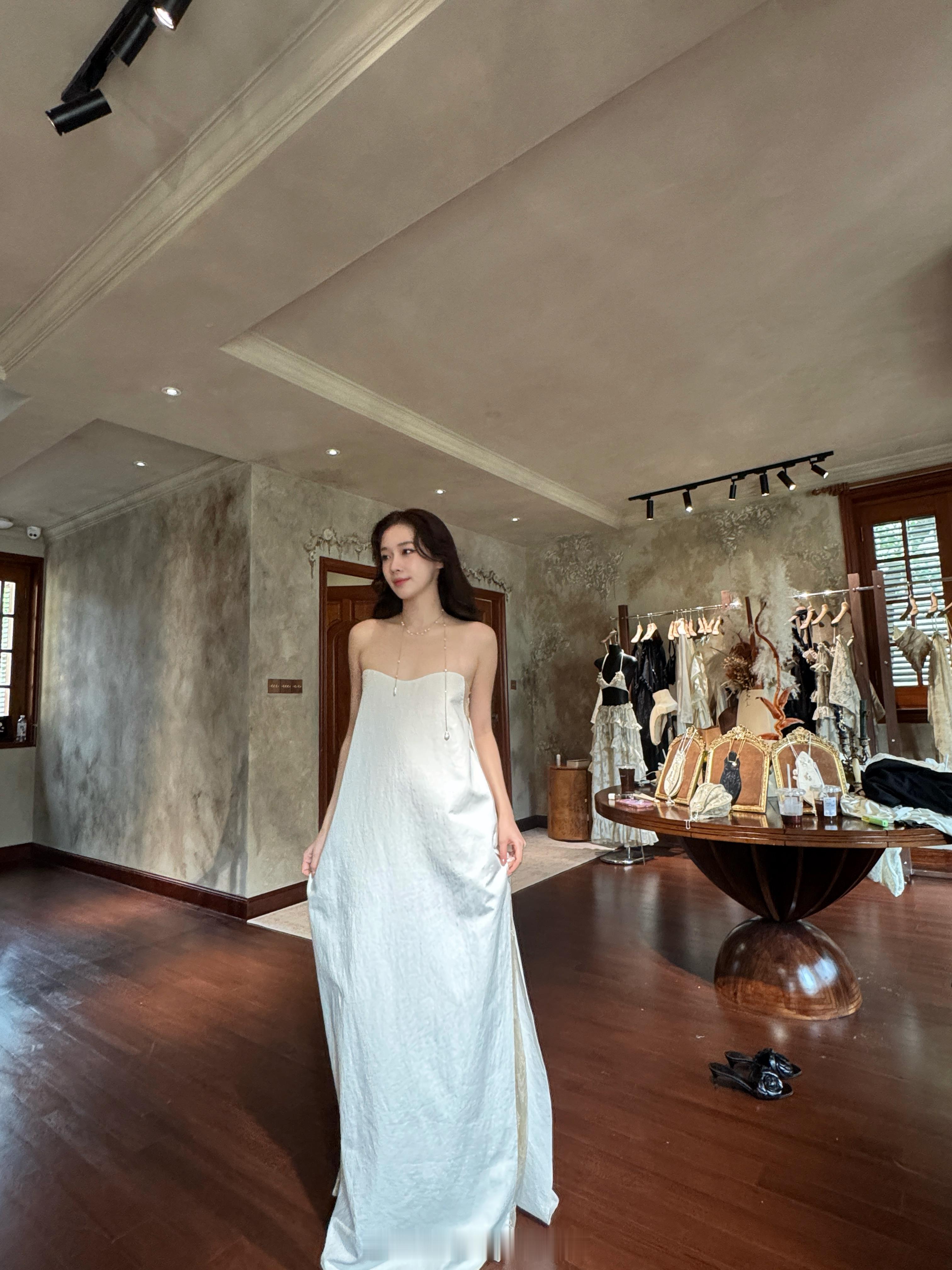 权威就得配全屏啊 ​​​