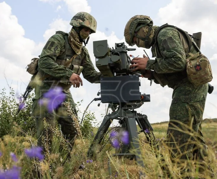 俄军短号反坦克导弹遥控发射训练