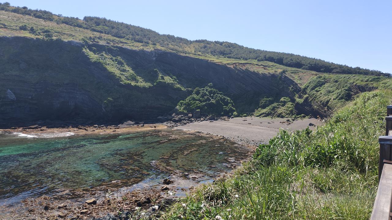 济州岛牛岛白沙滩，网红海鲜面店