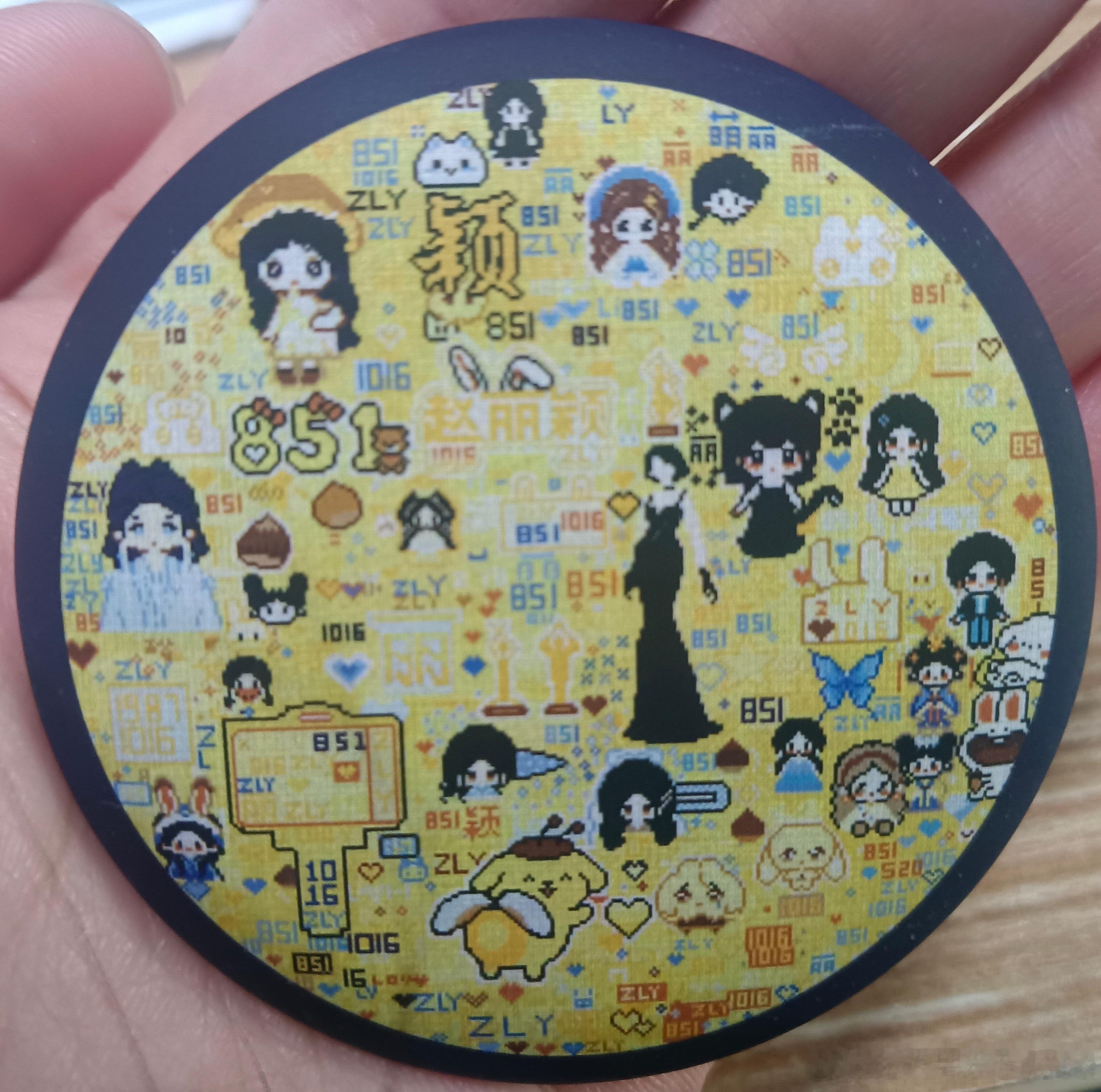 赵丽颖[超话] 收到了[打call][哇][憧憬][哈哈]七夕同款吧唧 ​​​