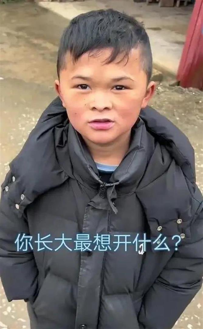 从万人追捧到无人问津，十年过去，已成年的小马云现状怎样了 