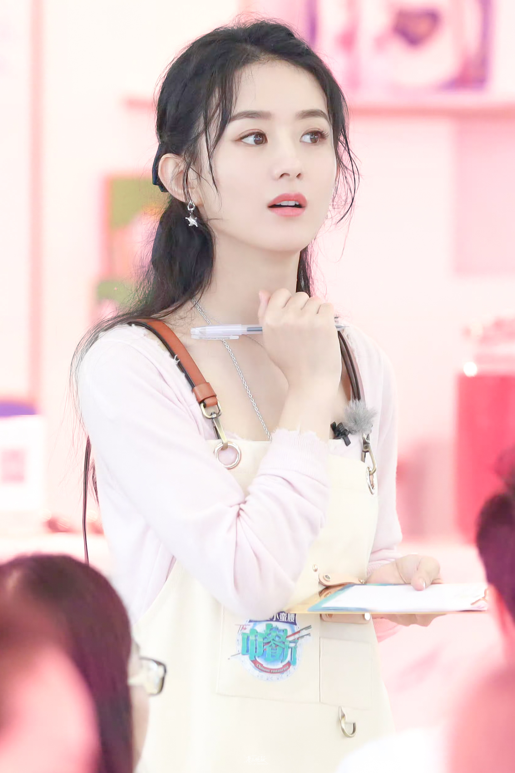 贩卖粉色温柔🌷°♡ᝰ赵丽颖超带感闪光图鉴𐙚超话创作官