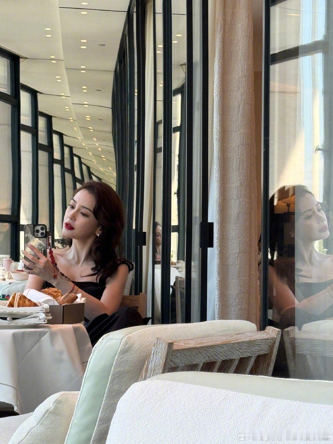 赵丽颖angelababy85花唯二解锁钻超Angelababy赵丽颖解锁钻超 