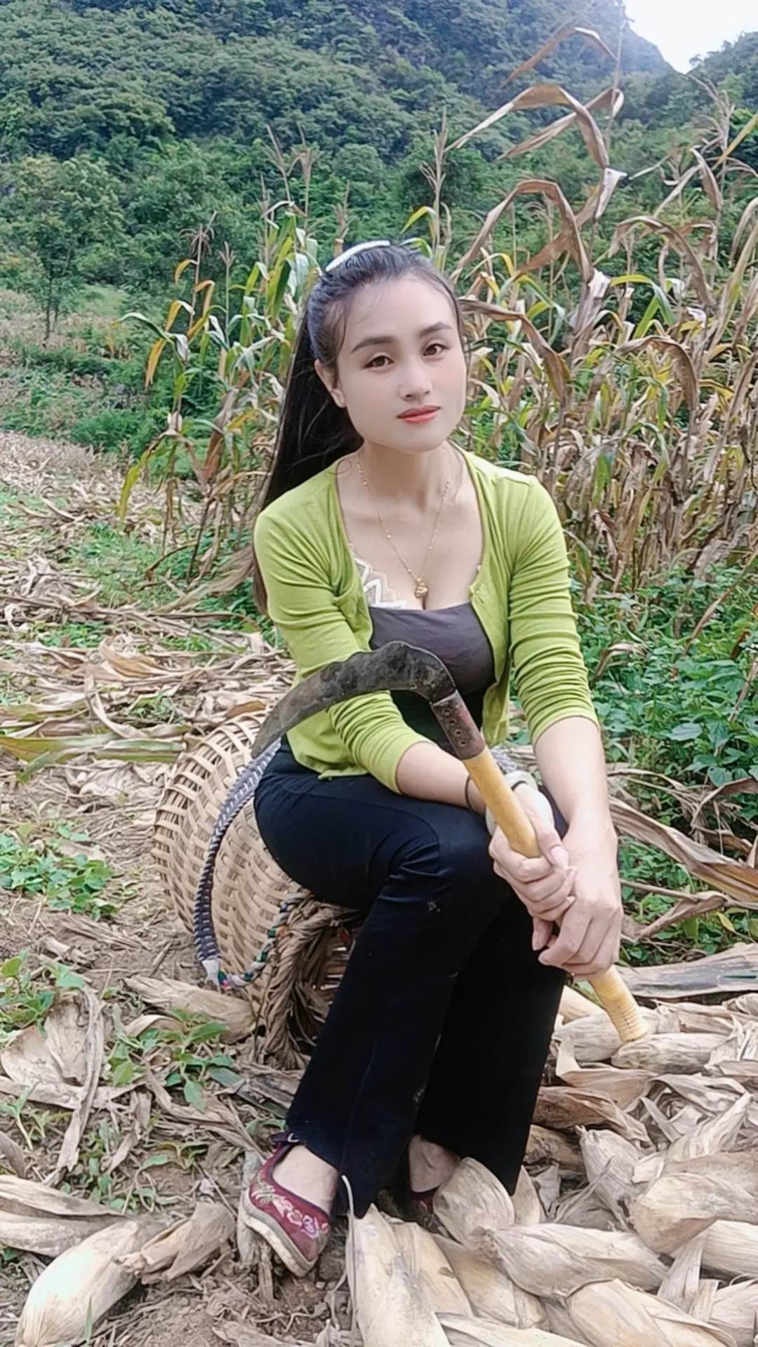 现在时代不同了，以前讲情义，现在讲利益