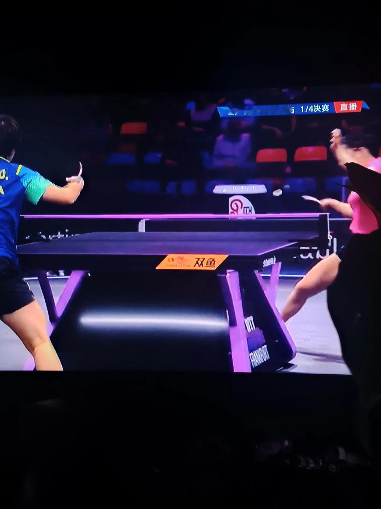王艺迪3:0击败韩国一姐申裕斌，率先闯进法兰克福冠军赛女单四强，开了个好头！[庆