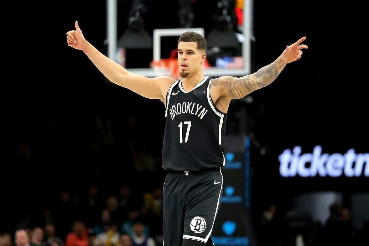 哈登突破被夹死，快船这交易能救吗？

快船现在是真难，一波5连败直接掉到西部第1