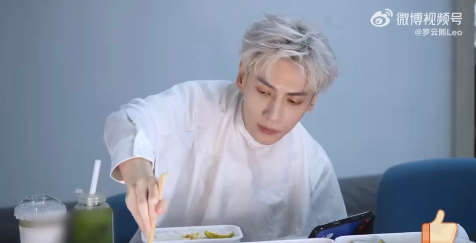 哈哈，宝宝用餐~萌萌哒~(˶╹ꇴ╹˶)~ 