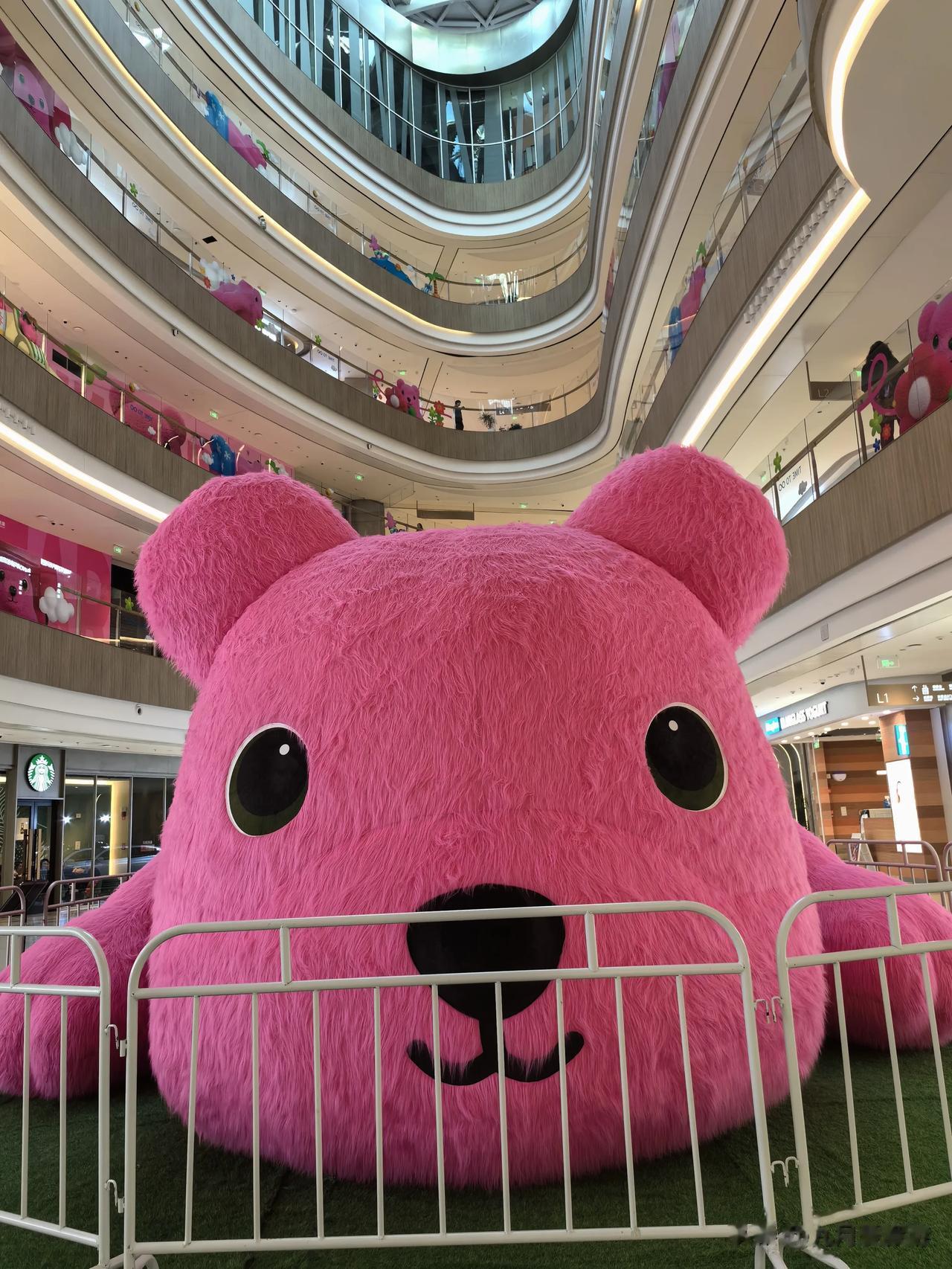 北京城市副中心的经济这么差吗？

通州新开的大商场，远洋乐堤港。

开业有一段时