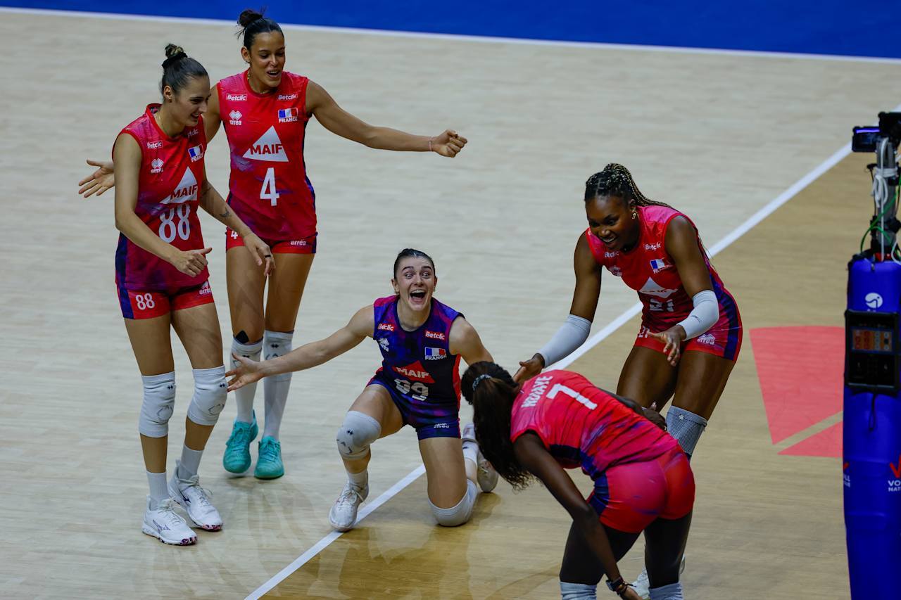 -【2026年世界女排联赛(VNL)分站赛第三周】法国🇫🇷3-2大逆转塞尔维