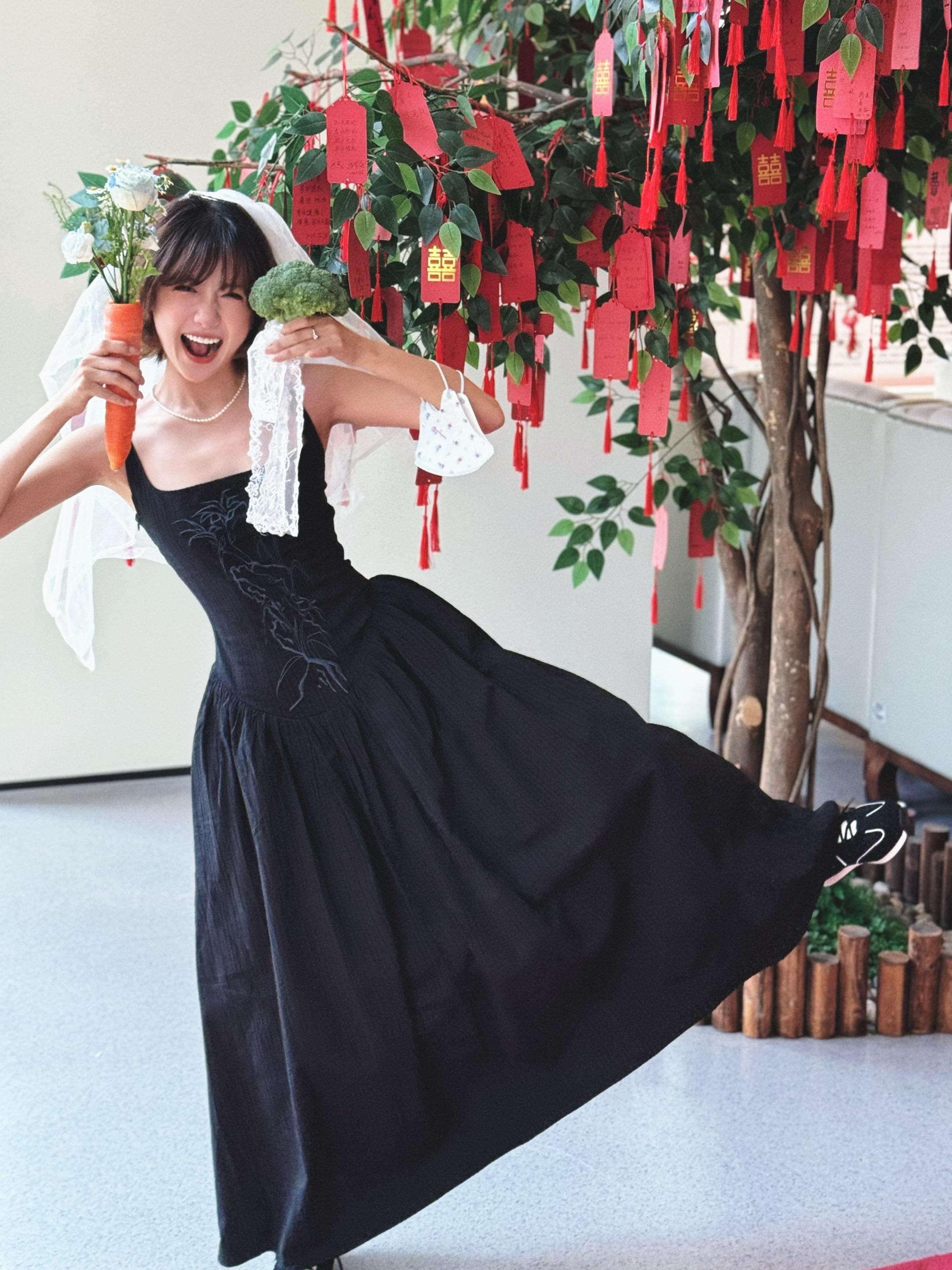 18张图放14张闺蜜的美照……露儿爱人的样子是只希望你可以幸福 