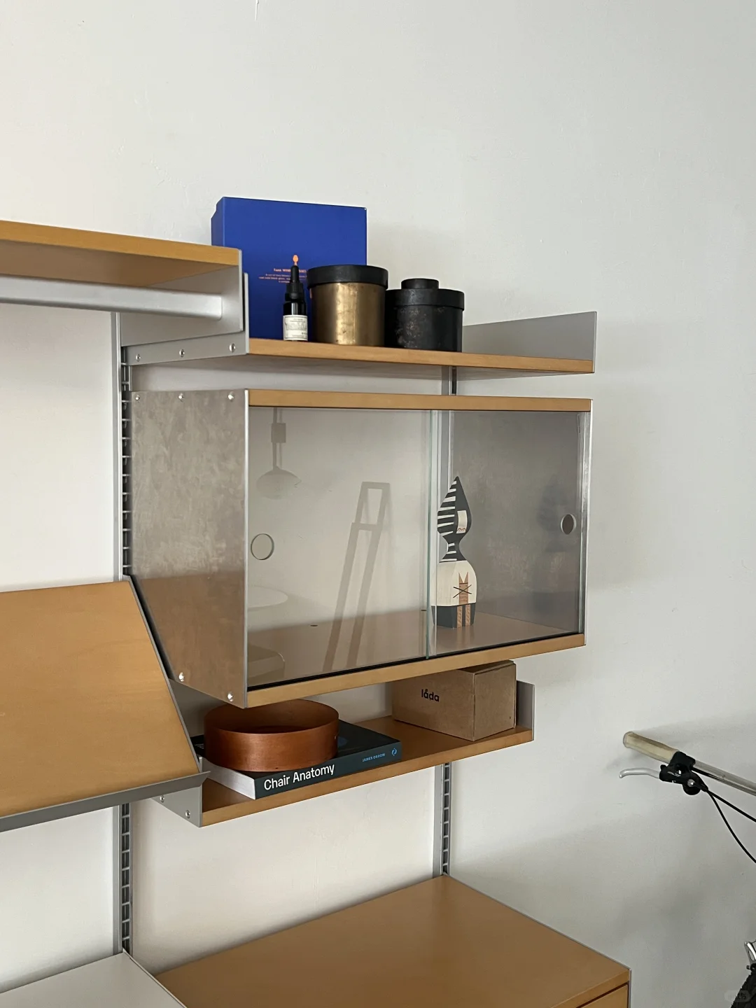 在尝试的玻璃移门吊柜