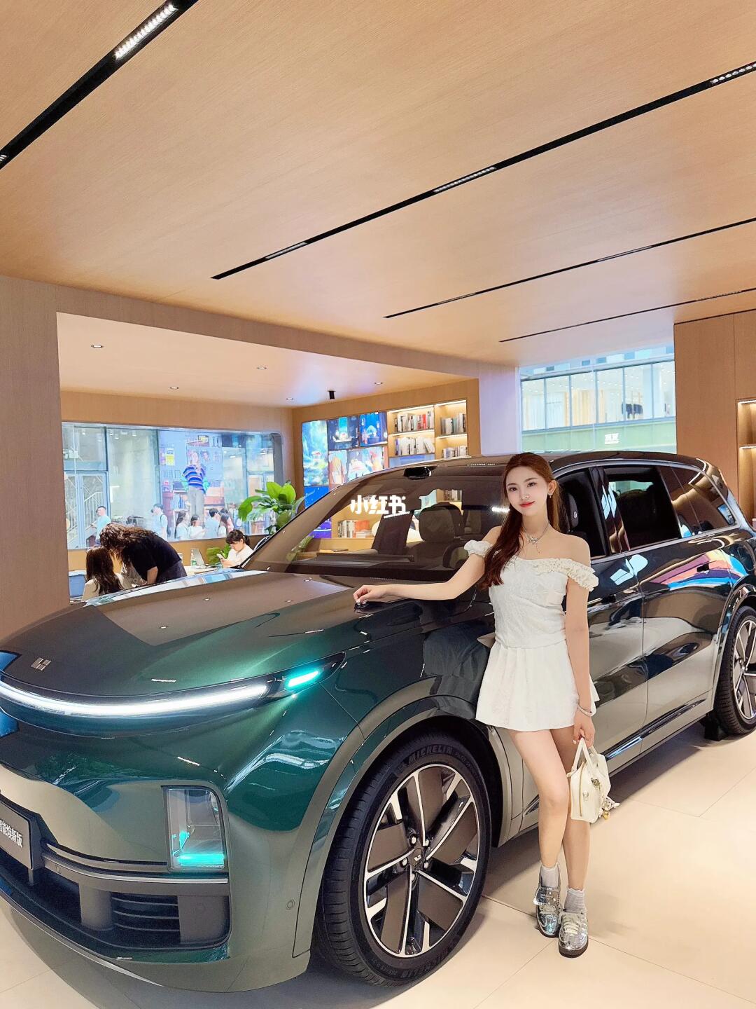 看看我在万象天地发现了什么？