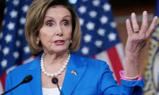 美国打伊朗后，佩洛西发话了！

她说得挺到位，她说特朗普对伊朗动武，是开启另一场