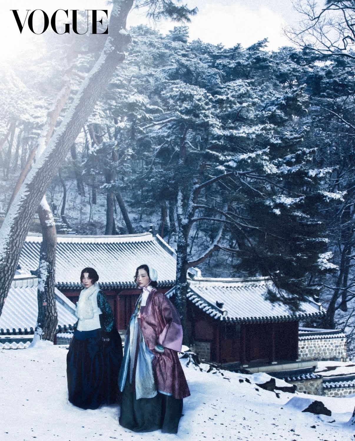 VOGUE Korea 2026年8月刊 以四季为主题， 不遗余力得宣传自己的传