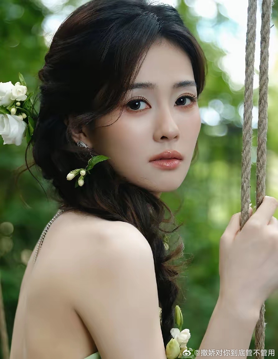资本大佬为什么都盯着白鹿，原因很简单，不是她演技有多好，有多漂亮，而是她这个人本