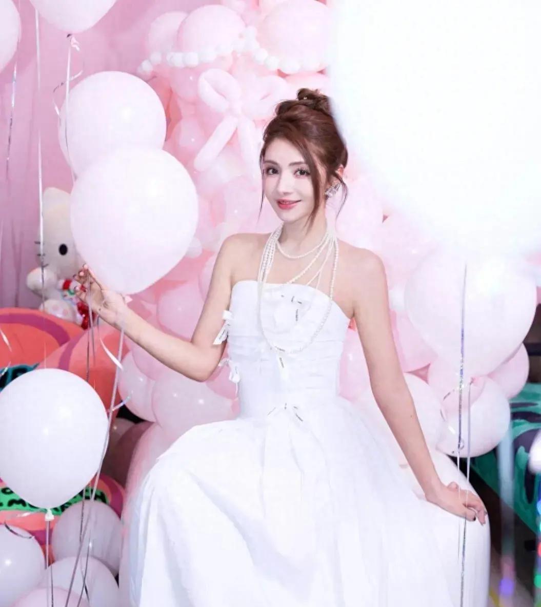 9月10日正好是麦迪娜的37岁生日，也是她的二胎女儿迎来3岁生日的日子。对于这对