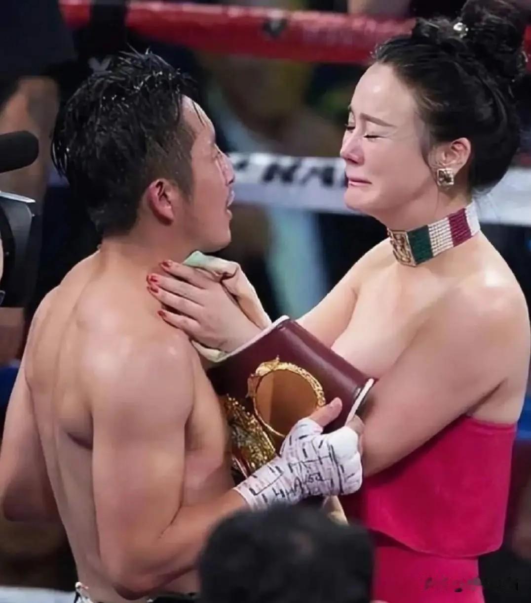 “冉莹颖让小儿子跟她姓冉，就足以看出她强势又自私，这样的女人不能娶！”我今天刷到