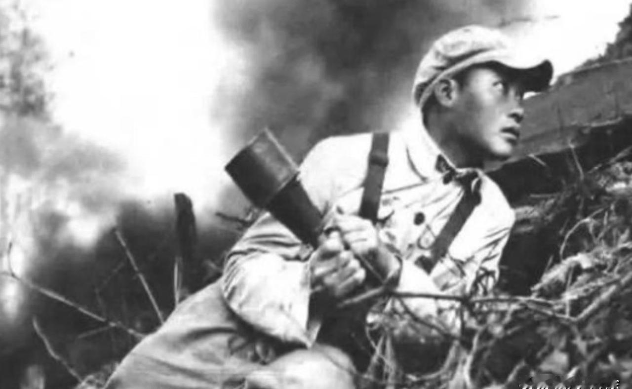 开国少将崔建功在上甘岭战役时是15军45师师长，他后来在回忆上甘岭战役的作战情况