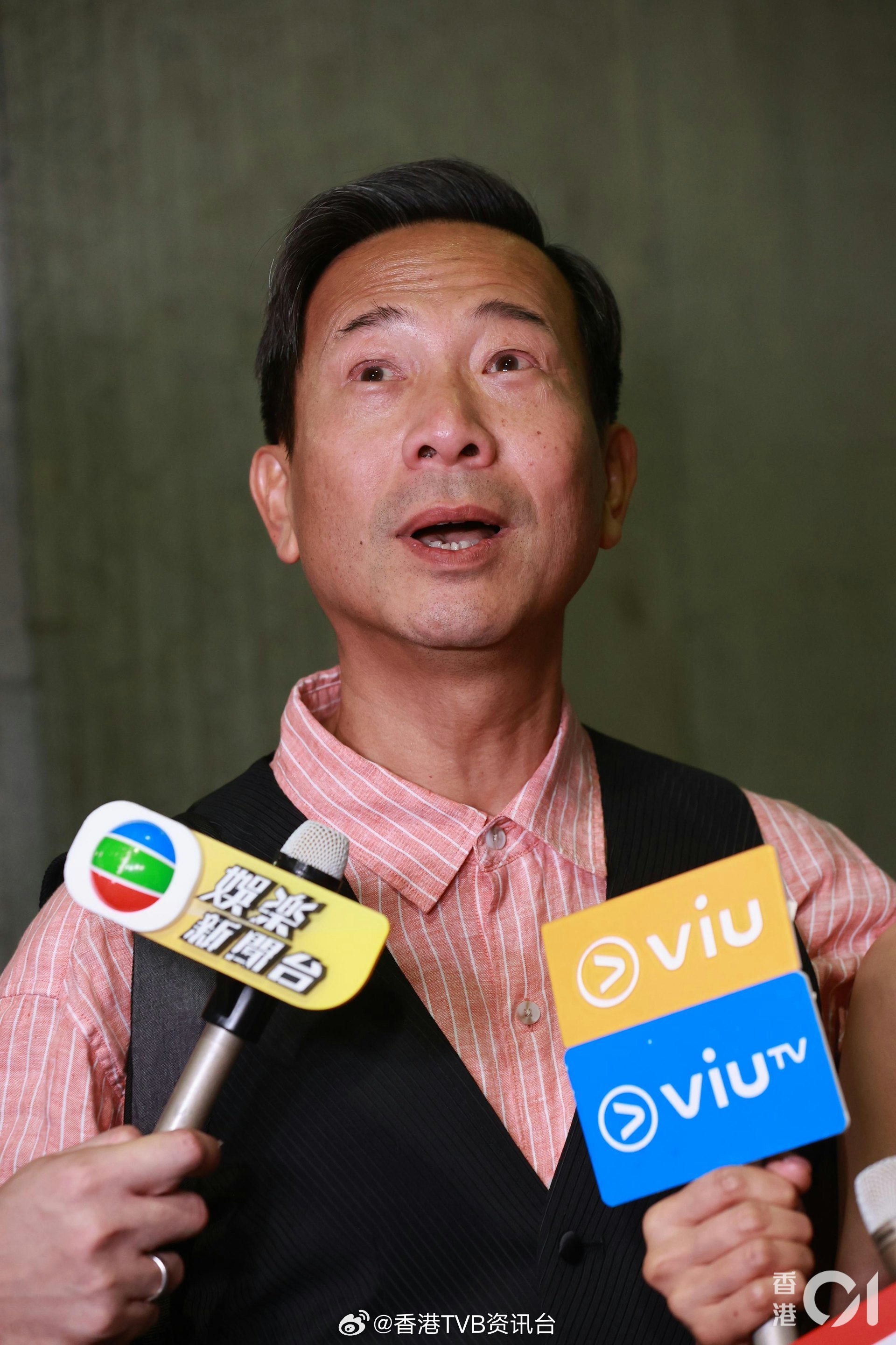 钟景辉追思会｜陈国邦得知恩师死讯情绪崩溃，回忆过往点滴动容落泪戏剧大师钟景辉（K