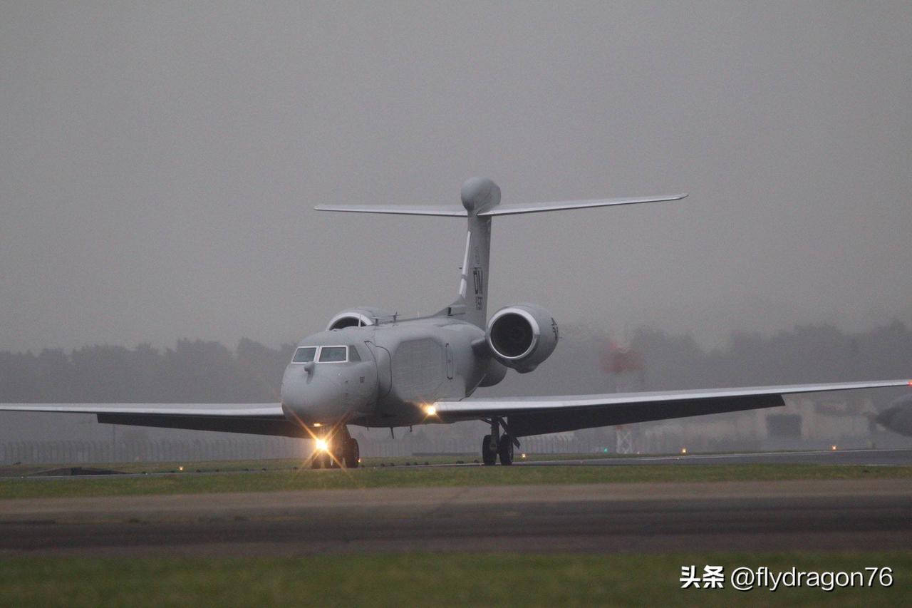 🇺🇸美国空军最新型EA-37B“罗盘呼叫”（Compass Call）电子战