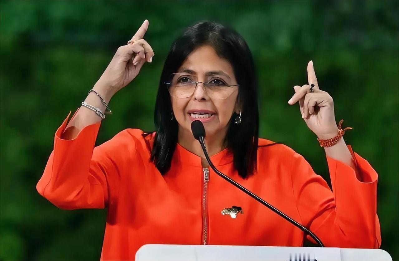 偷袭！撒谎！恐吓！委内瑞拉代总统揭示美军行动荒唐细节，令人目瞪口呆！

美军的偷