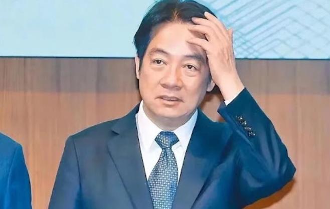 尴尬！台当局宴请美国官员，没一个人到场
 
某些“台独”分子把美国当靠山，可殊不