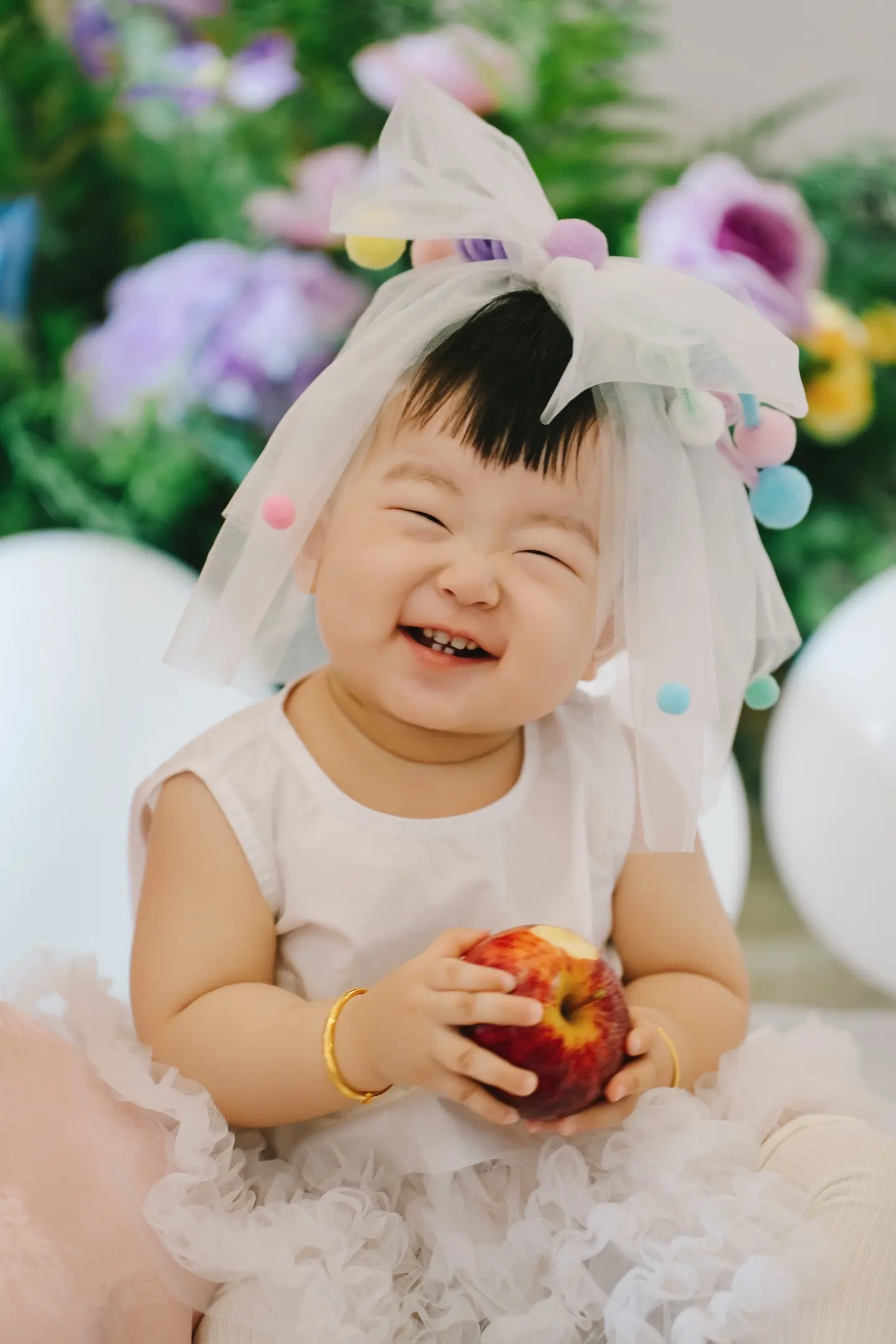 我的暖宝一周岁啦。愿你的未来都能像你的笑容一样灿烂向阳充满希望，迟来的...