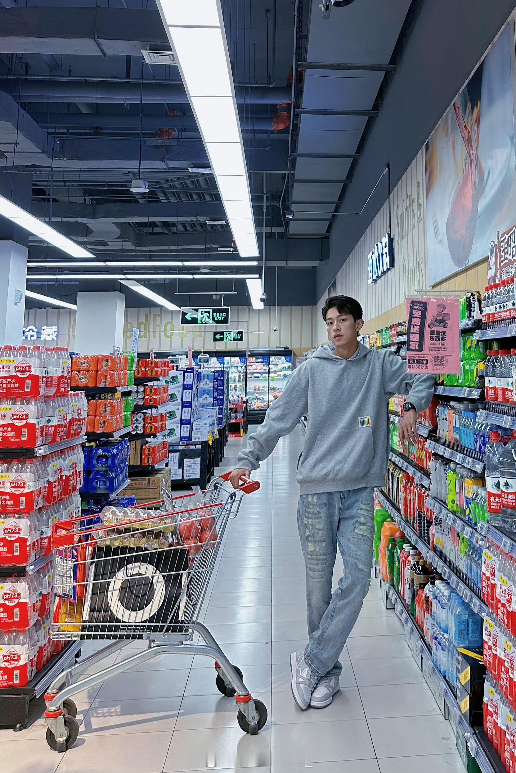 妹子 你身上逐渐消失的直男味是我最不想留住的东西