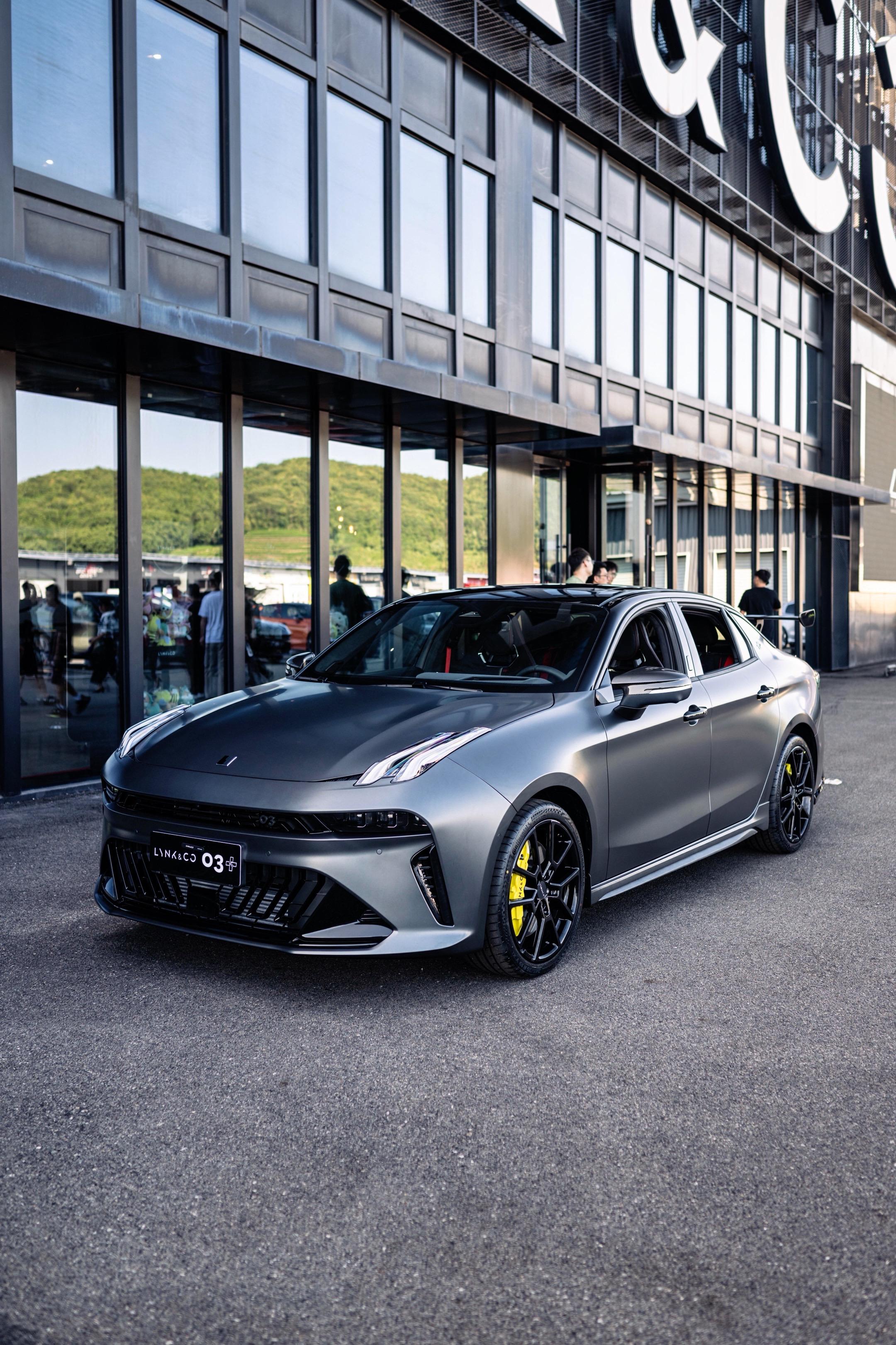 26款领克03+，第三代新领克03系列。背刺王又上新款了，更具战斗气息...